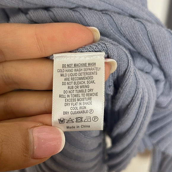 Ribbed Sweater. Australian Brand: Witchery. Size: S. - Picture 5 of 7